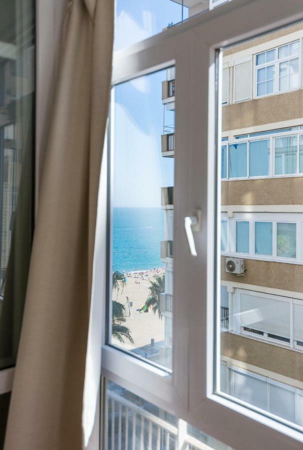 Mp3-bright Beachfront 1-bedroom Apt Walk To Old Town Leilighet Málaga